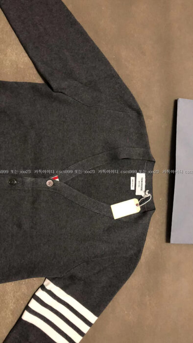 2023.10.21_[양ㅇ호 고객님 검수] 톰브라운 레플리카 가디건 3