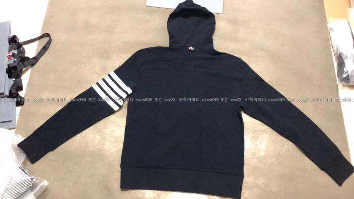 2023.10.21_[권ㅇ석 고객님 검수] 톰브라운 레플리카 후드 10