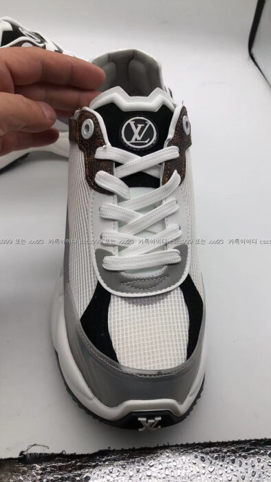 2023.11.04_[한ㅇ석 고객님 검수] 루이비통 레플리카 신발 10