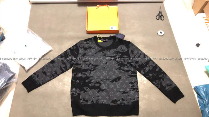2023.11.13_[권ㅇ환 고객님 검수] 루이비통 레플리카 니트 2