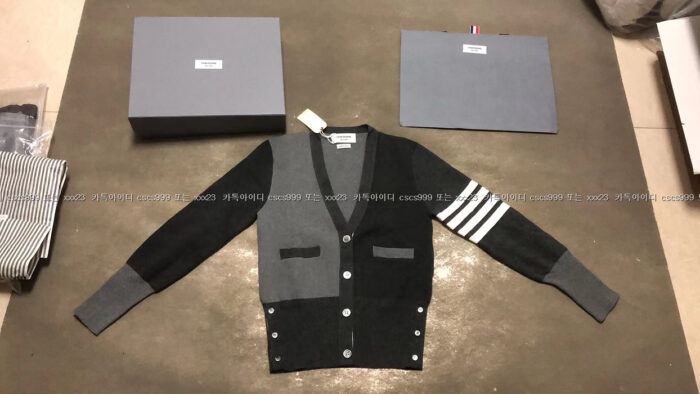 2024.03.01_[이ㅇ혁 고객님 검수] 톰브라운 레플리카 가디건 2