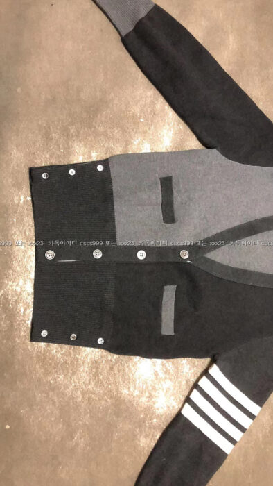 2024.03.01_[이ㅇ혁 고객님 검수] 톰브라운 레플리카 가디건 4