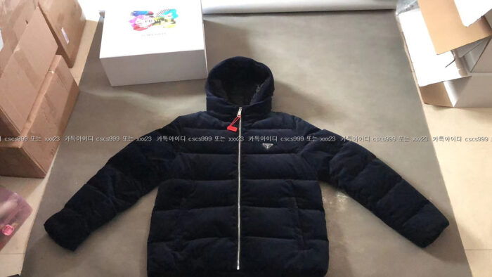 2023.12.15_[임ㅇ호 고객님 검수] 프라다 레플리카 패딩 2