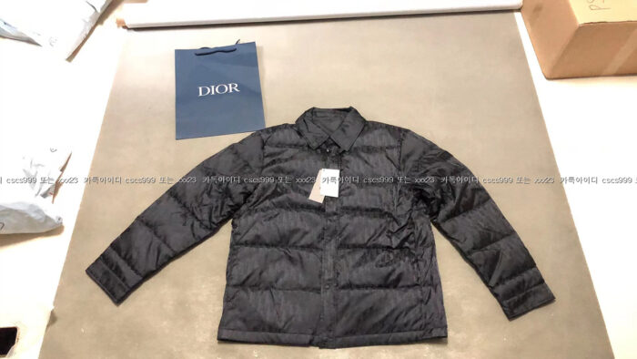 2023.12.19_[이ㅇ수 고객님 검수] 디올 레플리카 경량 패딩 2