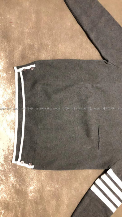 2024.01.27_[김ㅇ형 고객님 검수] 톰브라운 레플리카 니트 4