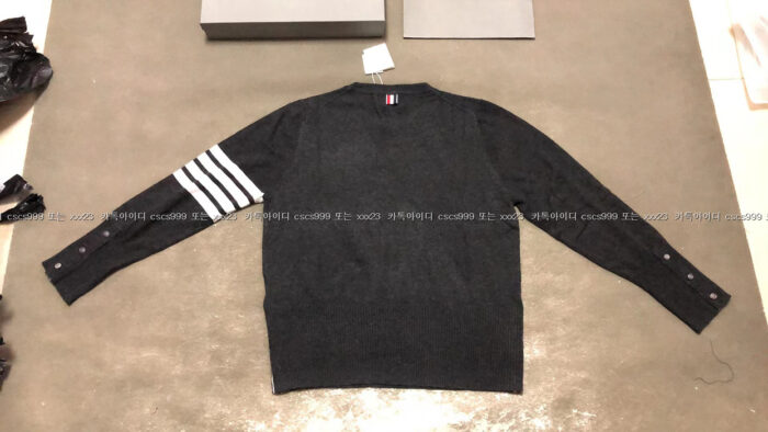 2024.02.18_[이ㅇ현 고객님 검수] 톰브라운 레플리카 니트 9