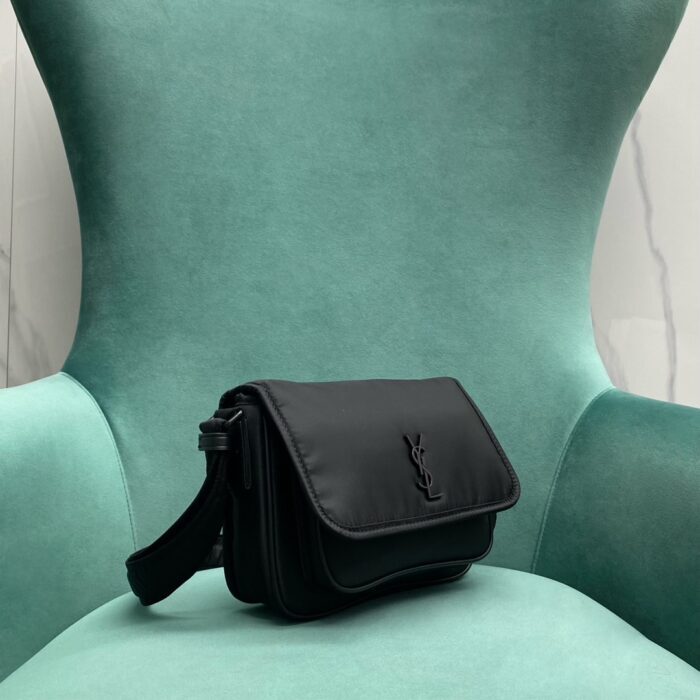 생로랑 나일론 소재의 NIKI 스몰 메신저 백 블랙 776611 레플리카 미러급 SA급 S급 고퀄리티 최상급 하이엔드 가방 [남성여성공용] 4