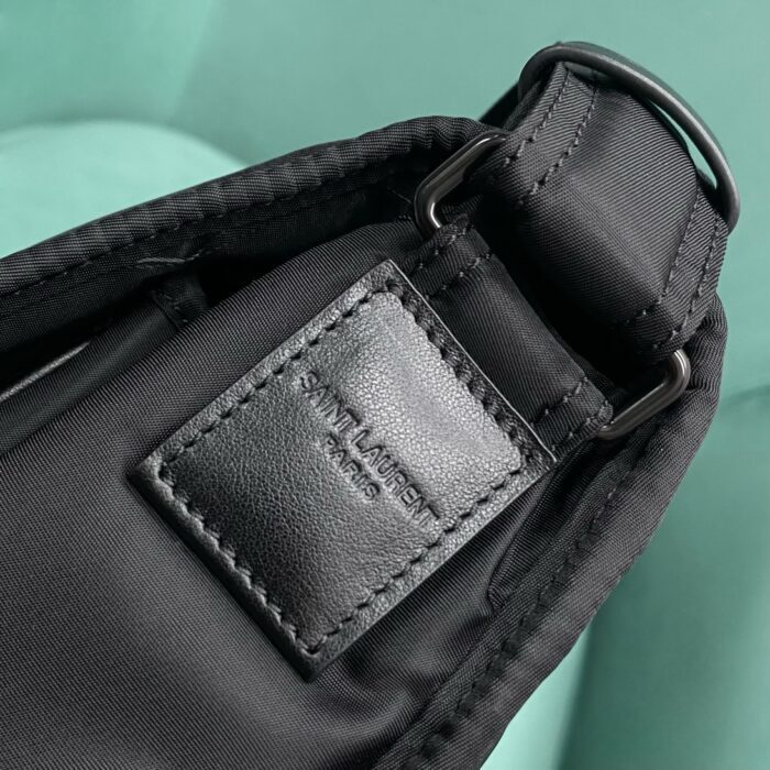 생로랑 에코닐 소재의 NIKI 메신저 백 블랙 757146 레플리카 미러급 SA급 S급 고퀄리티 최상급 하이엔드 가방 [남성여성공용] 8