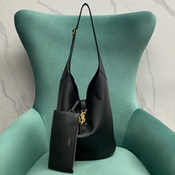 생로랑 소프트 호호 백 블랙 793051 레플리카 미러급 SA급 S급 고퀄리티 최상급 하이엔드 가방 [남성여성공용] 3