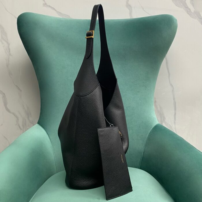 생로랑 소프트 호호 백 블랙 793051 레플리카 미러급 SA급 S급 고퀄리티 최상급 하이엔드 가방 [남성여성공용] 6