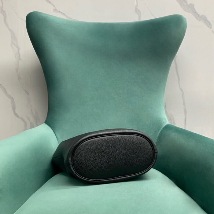 생로랑 소프트 호호 백 블랙 793051 레플리카 미러급 SA급 S급 고퀄리티 최상급 하이엔드 가방 [남성여성공용] 8