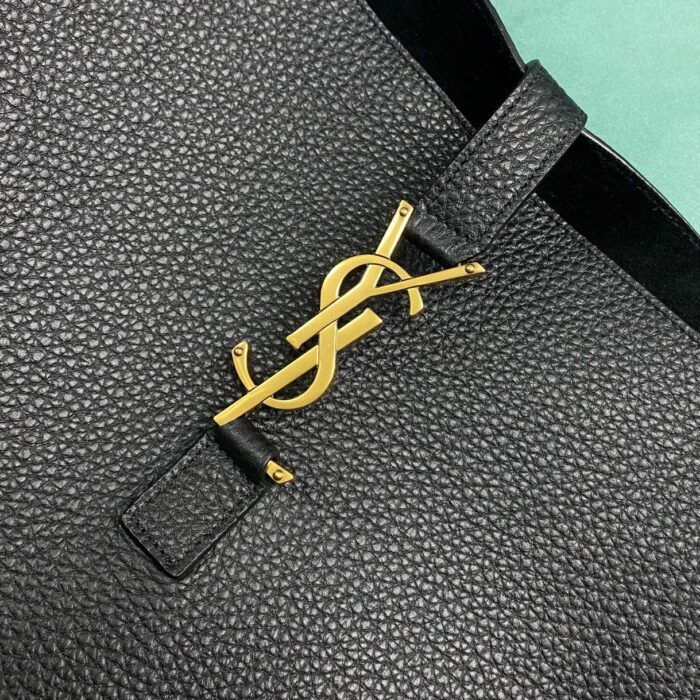 생로랑 소프트 호호 백 블랙 793051 레플리카 미러급 SA급 S급 고퀄리티 최상급 하이엔드 가방 [남성여성공용] 9