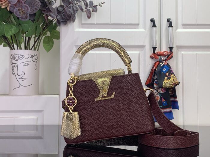 루이비통 카퓌신 미니 와인 M48865 M89369 뱀가죽 레플리카 미러급 SA급 S급 고퀄리티 최상급 하이엔드 가방 [여성]