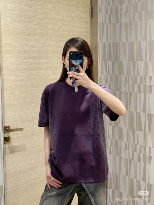 루이비통 옆 그라데이션 모노그램 니트 반팔티 와인 레플리카 미러급 SA급 S급 고퀄리티 하이엔드 최상급 의류 [남성여성공용] 2