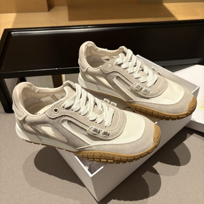 디올 테크 스니커즈 스웨이드 카프스킨 앤 트랜스패런트 메쉬 그레이 레플리카 미러급 SA급 S급 고퀄리티 최상급 하이엔드 신발 [여성] 3