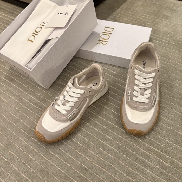 디올 테크 스니커즈 스웨이드 카프스킨 앤 트랜스패런트 메쉬 그레이 레플리카 미러급 SA급 S급 고퀄리티 최상급 하이엔드 신발 [여성] 4