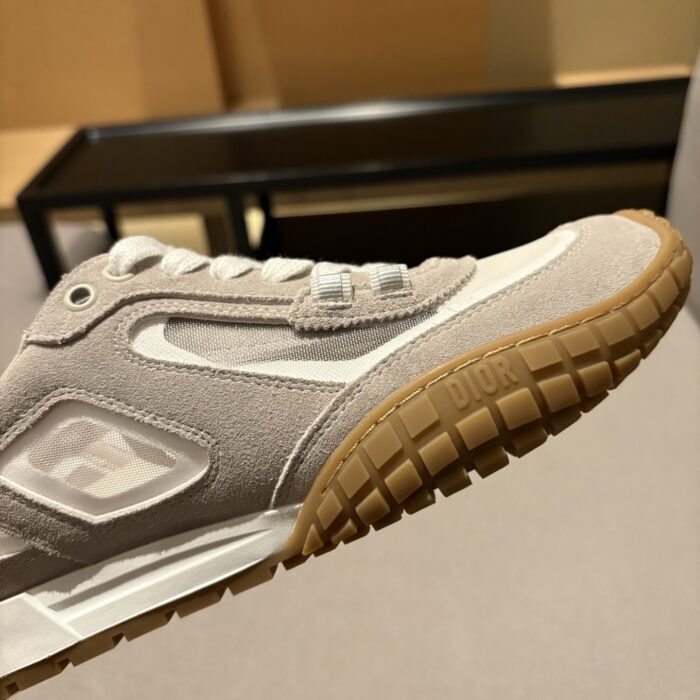 디올 테크 스니커즈 스웨이드 카프스킨 앤 트랜스패런트 메쉬 그레이 레플리카 미러급 SA급 S급 고퀄리티 최상급 하이엔드 신발 [여성] 11