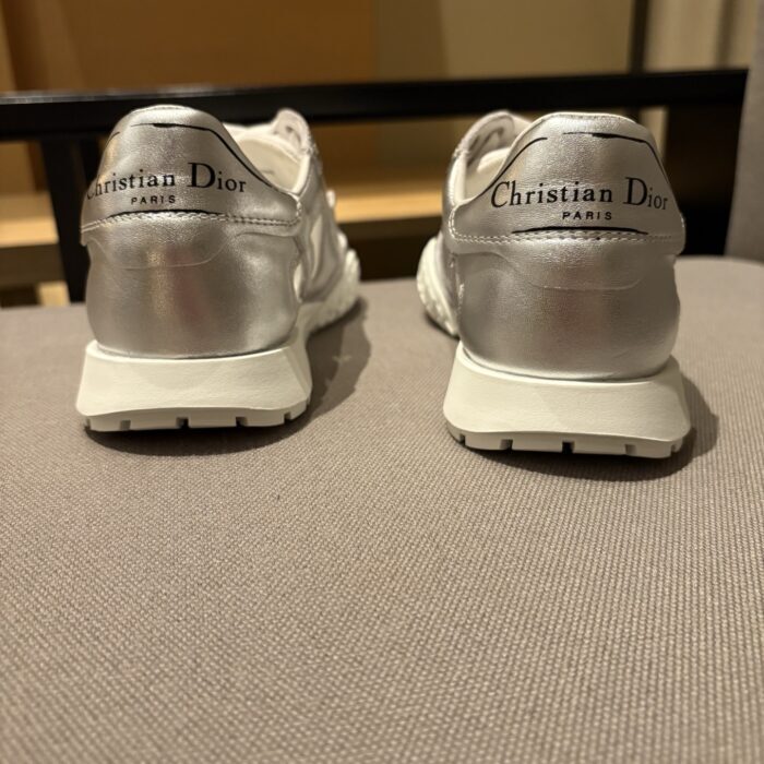 디올 테크 스니커즈 라미네이티드 그레인드 카프스킨 앤 트랜스패런트 메쉬 실버 레플리카 미러급 SA급 S급 고퀄리티 최상급 하이엔드 신발 [여성] 7
