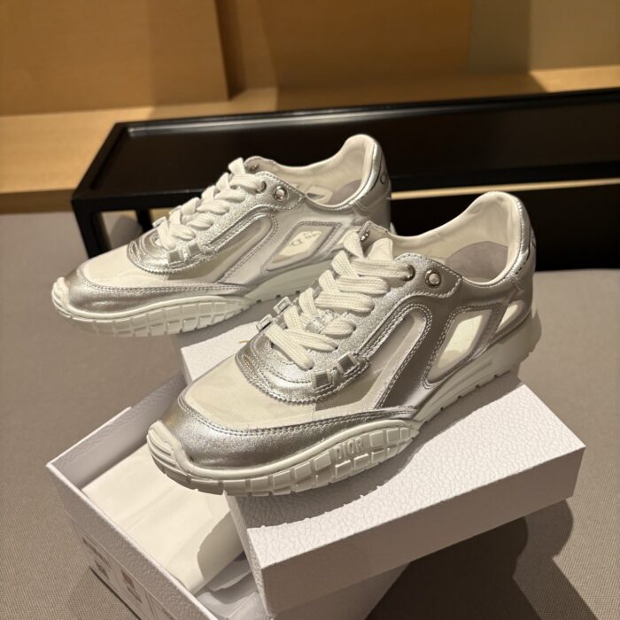 디올 테크 스니커즈 라미네이티드 그레인드 카프스킨 앤 트랜스패런트 메쉬 실버 레플리카 미러급 SA급 S급 고퀄리티 최상급 하이엔드 신발 [여성] 2