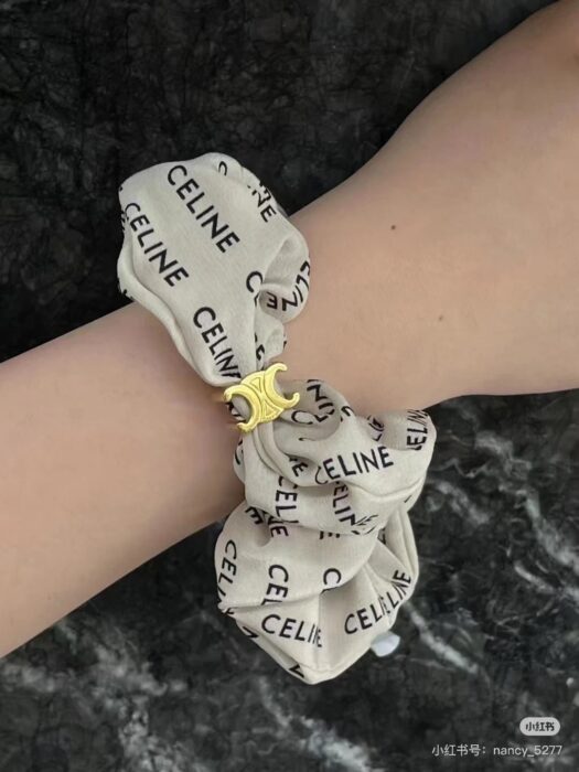 셀린느 헤어밴드 블랙 화이트 세트 스크런치 브래스 골드 피니쉬 블랙 실크 레이유어 브레이슬릿 골드 블랙 레플리카 미러급 SA급 S급 고퀄리티 최상급 하이엔드 악세사리 [여성] 4