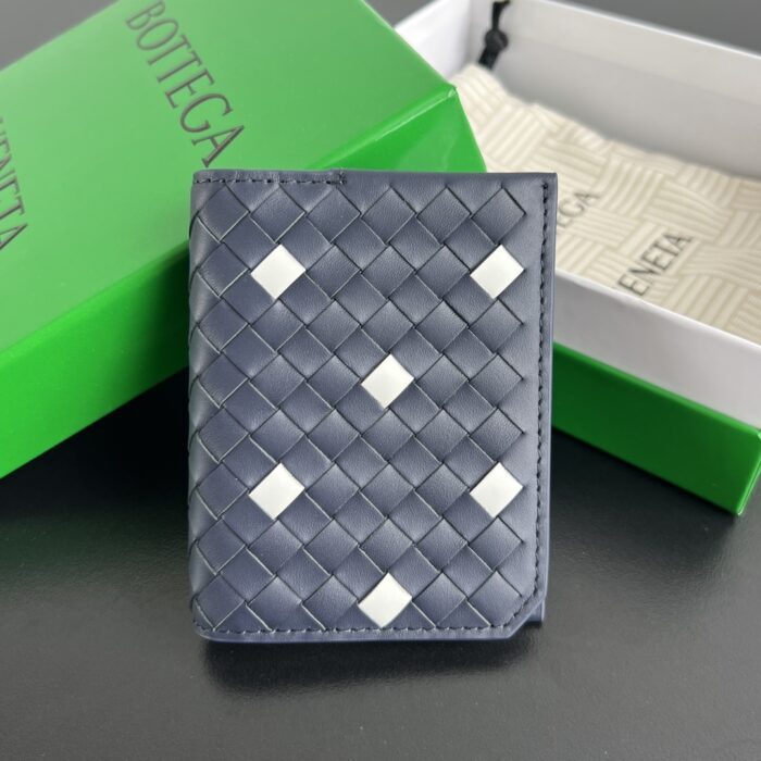 보테가베네타 인트레치아토 피콜로 플랩 카드 케이스 카드지갑 아비스 화이트 796964 레플리카 미러급 SA급 S급 고퀄리티 최상급 하이엔드 지갑 [남성여성공용]