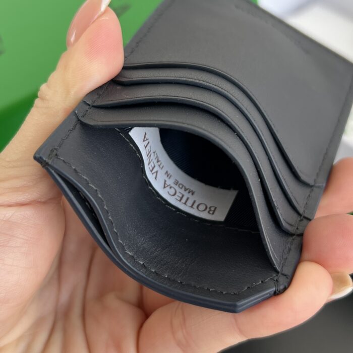 보테가베네타 인트레치아토 피콜로 버티컬 카드 케이스 스페이스 레플리카 미러급 SA급 S급 고퀄리티 최상급 하이엔드 지갑 [남성여성공용] 9
