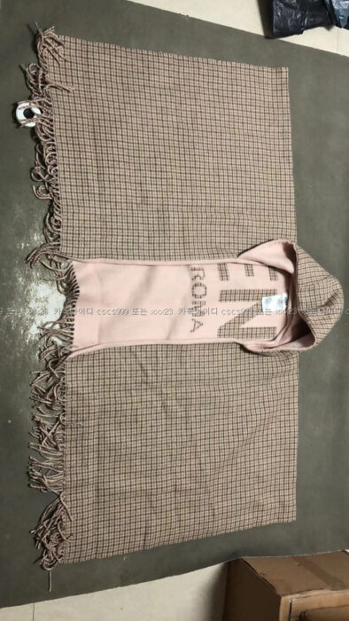 2023.01.28_[안ㅇ란 고객님 검수] 팬디 레플리카 니트 2