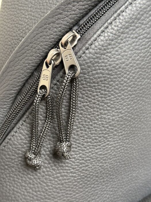 발렌시아가 익스플로러 백팩 블랙 레플리카 미러급 SA급 S급 고퀄리티 최상급 하이엔드 가방 [남성여성공용] 8