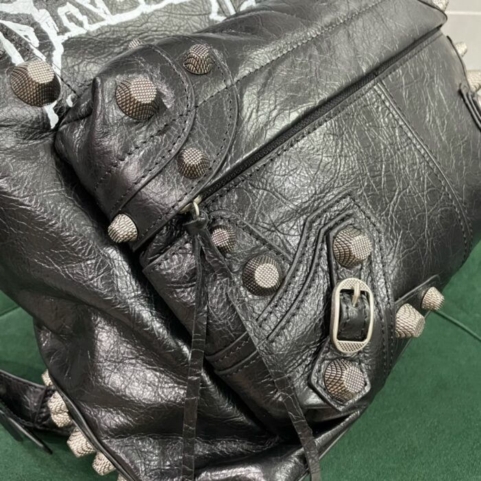 발렌시아가 르 카골 맨 백팩 DIY 메탈 블랙 레플리카 미러급 SA급 S급 고퀄리티 최상급 하이엔드 가방 [남성여성공용] 8