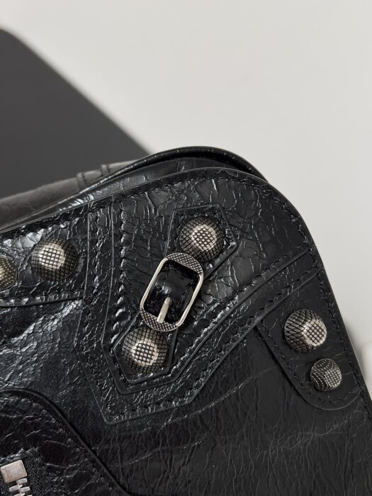 발렌시아가 아레나 램스킨 에이지드 실버 하드웨어 르 카골 XS 플랩백 블랙 레플리카 미러급 SA급 S급 고퀄리티 최상급 하이엔드 가방 [여성] 5