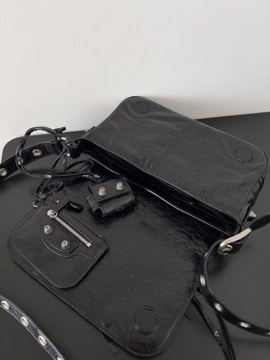 발렌시아가 아레나 램스킨 에이지드 실버 하드웨어 르 카골 XS 플랩백 블랙 레플리카 미러급 SA급 S급 고퀄리티 최상급 하이엔드 가방 [여성] 6