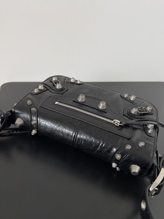 발렌시아가 아레나 램스킨 에이지드 실버 하드웨어 르 카골 XS 플랩백 블랙 레플리카 미러급 SA급 S급 고퀄리티 최상급 하이엔드 가방 [여성] 4