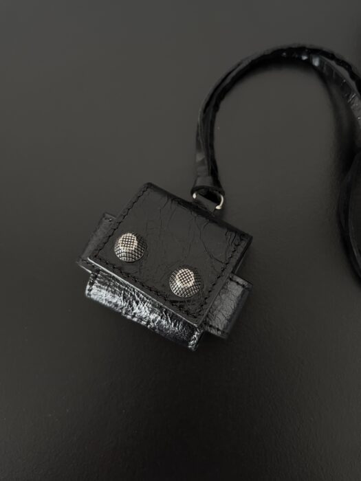 발렌시아가 아레나 램스킨 에이지드 실버 하드웨어 르 카골 XS 플랩백 블랙 레플리카 미러급 SA급 S급 고퀄리티 최상급 하이엔드 가방 [여성] 7