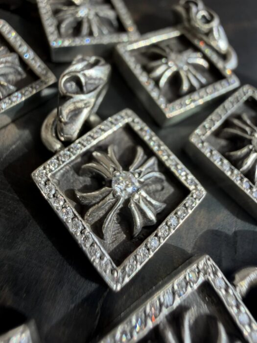 크롬하츠 십자가 스퀘어 펜던트 레플리카 미러급 SA급 S급 고퀄리티 최상급 하이엔드 악세사리 [남성여성공용] 5