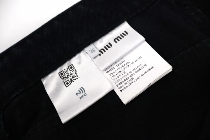 미우미우 뒷면 포켓 모노그램 워싱 청바지 블랙 레플리카 미러급 SA급 S급 고퀄리티 하이엔드 최상급 의류 [여성] 16