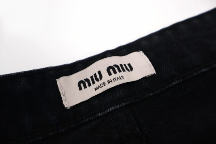 미우미우 뒷면 포켓 모노그램 워싱 청바지 블랙 레플리카 미러급 SA급 S급 고퀄리티 하이엔드 최상급 의류 [여성] 15