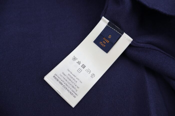 루이비통 LV 로고 자카드 니트 반팔티 네이비 레플리카 미러급 SA급 S급 고퀄리티 하이엔드 최상급 의류 [남성여성공용] 11