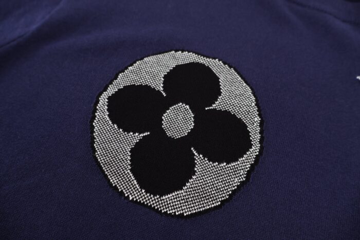 루이비통 LV 로고 자카드 니트 반팔티 네이비 레플리카 미러급 SA급 S급 고퀄리티 하이엔드 최상급 의류 [남성여성공용] 9