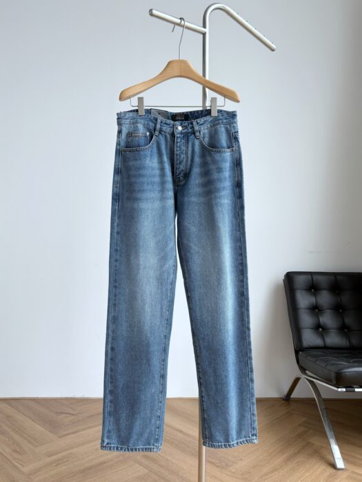 제냐 ZEGNA 베이직 4단추 청바지 라이트 블루 레플리카 미러급 SA급 S급 고퀄리티 하이엔드 최상급 의류 [남성]