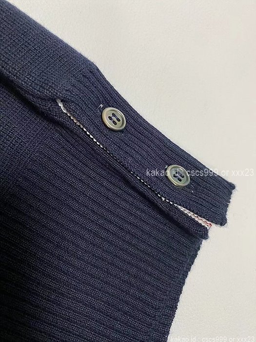 2024.10.03_[이ㅇㅇ 고객님 주문제품 검수사진] 톰브라운 긴팔 라운드 니트 레플리카 4