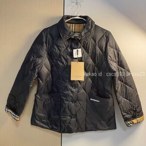 2024.10.06_[권ㅇㅇ 고객님 주문제품 검수사진] 버버리 경량 패딩 레플리카