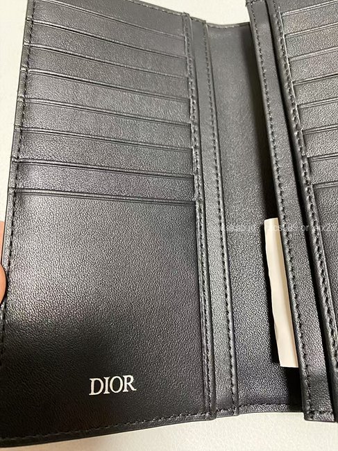 2024.10.10_[이ㅇㅇ 고객님 주문제품 검수사진] 디올 장지갑 레플리카 4