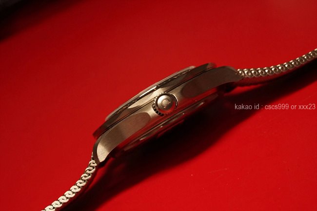 [다니엘 크레이그 PICK] 오메가 씨마스터 다이버 300M 코엑시얼 마스터 크로노미터 레플리카 미러급 SA급 S급 고퀄리티 셀럽 시계 워치 [남성] 25