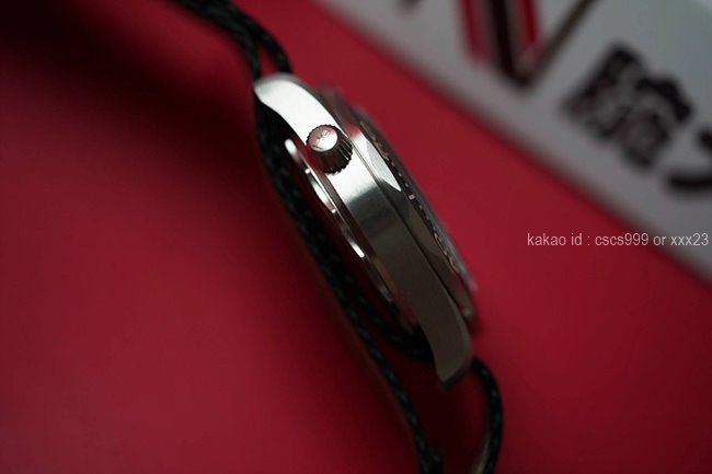 [다니엘 크레이그 PICK] 오메가 씨마스터 다이버 300M 코엑시얼 마스터 크로노미터 레플리카 미러급 SA급 S급 고퀄리티 셀럽 시계 워치 [남성] 26