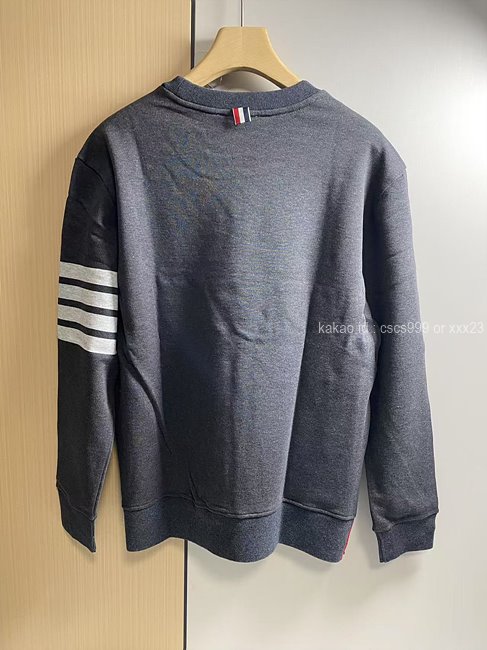 2025.03.17_[이ㅇㅇ 고객님 주문제품 검수사진] 톰브라운 긴팔 라운드 맨투맨 티셔츠 레플리카 미러급 SA급 S급 고퀄리티 2