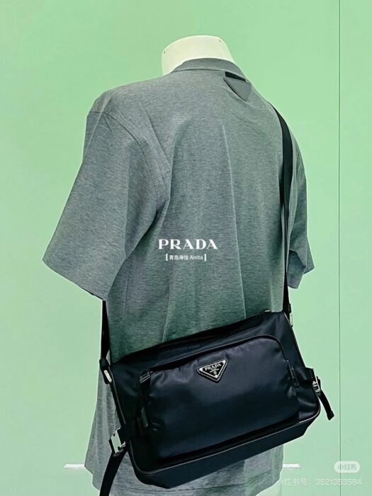 프라다 나일론 라지 메신저 백 블랙 레플리카 미러급 SA급 S급 고퀄리티 최상급 하이엔드 가방 [남성여성공용] 4