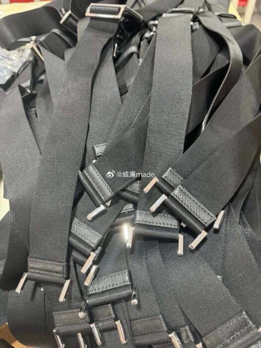 프라다 나일론 라지 메신저 백 블랙 레플리카 미러급 SA급 S급 고퀄리티 최상급 하이엔드 가방 [남성여성공용] 12