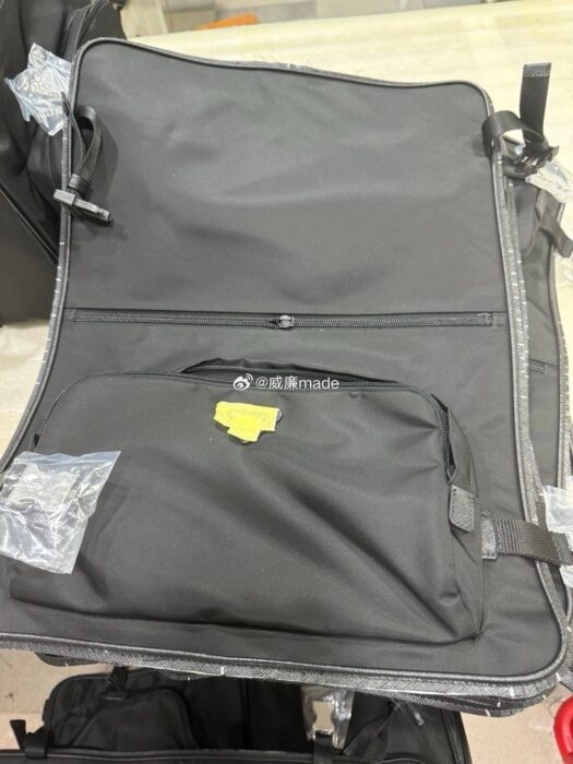 프라다 나일론 라지 메신저 백 블랙 레플리카 미러급 SA급 S급 고퀄리티 최상급 하이엔드 가방 [남성여성공용] 5