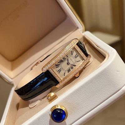 까르띠에 탱크 루이 S/L 쿼츠 35.8mm 여성용시계 18K로즈골드/다이아몬드 셋팅 베젤 가죽밴드 화이트다이얼 시계 (9 color) 레플리카 미러급 SA급 S급 고퀄리티 워치 [여성]