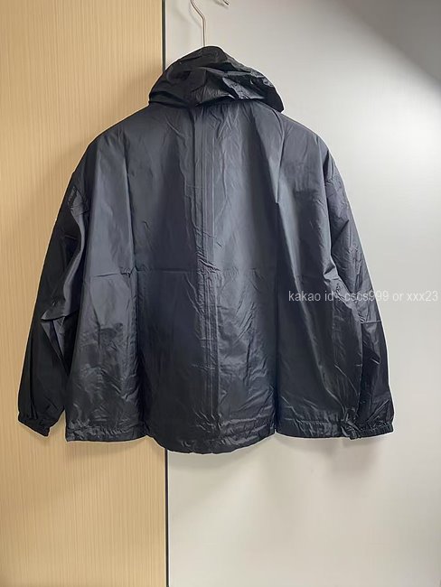 2025.02.10_[이ㅇㅇ 고객님 주문제품 검수사진] 몽클레어 후드 바람막이 자켓 레플리카 미러급 SA급 S급 고퀄리티 2